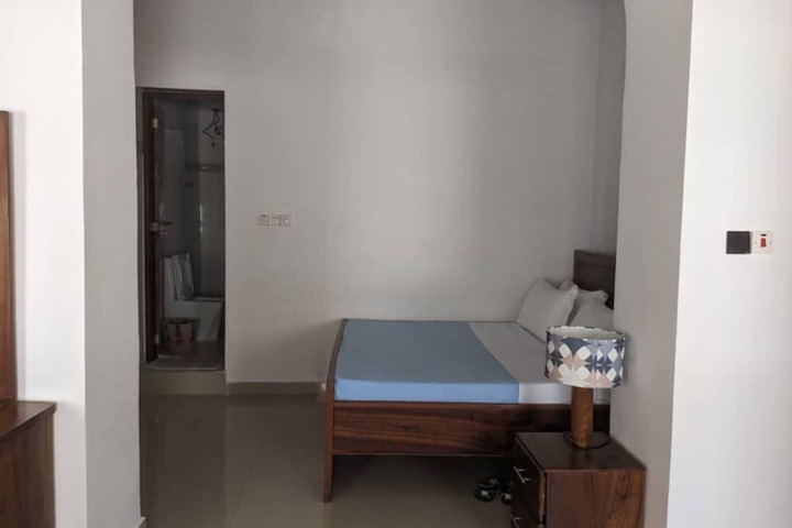 Room 21 of 53