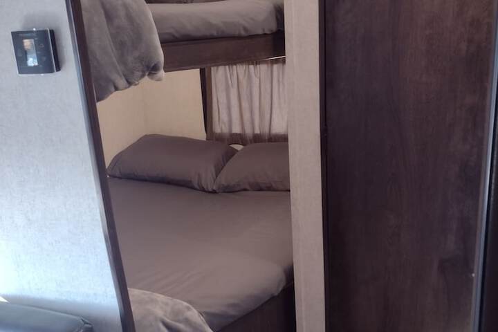 Room 6 of 24