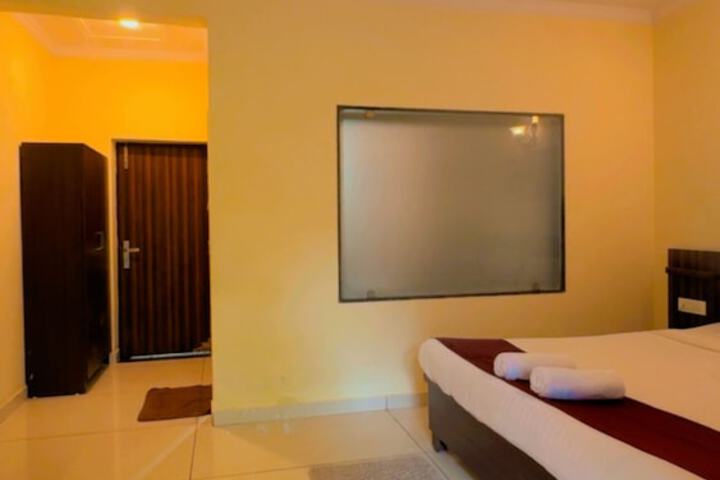 Room 9 of 61