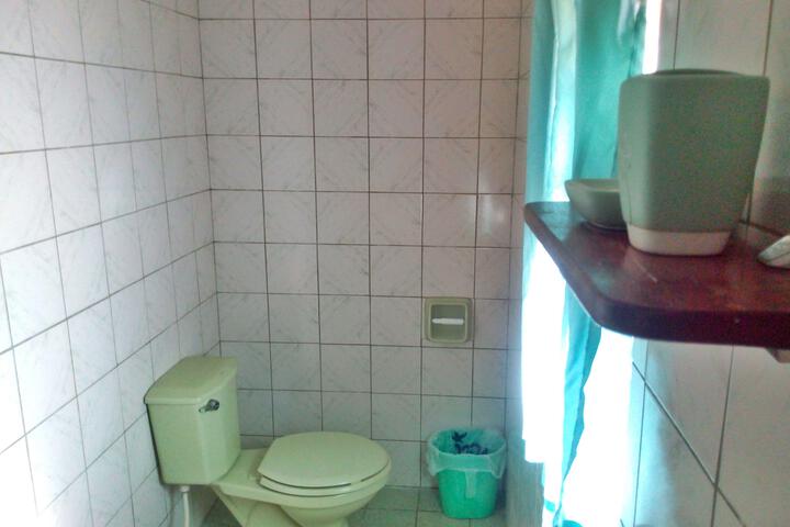 Room 1 of 8