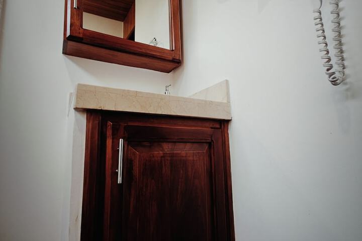 Room 44 of 80