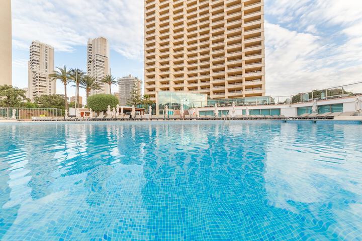 Pools & Facilities