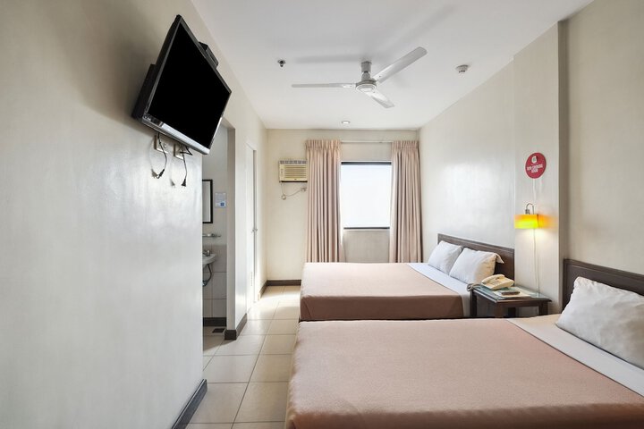 Room 7 of 26