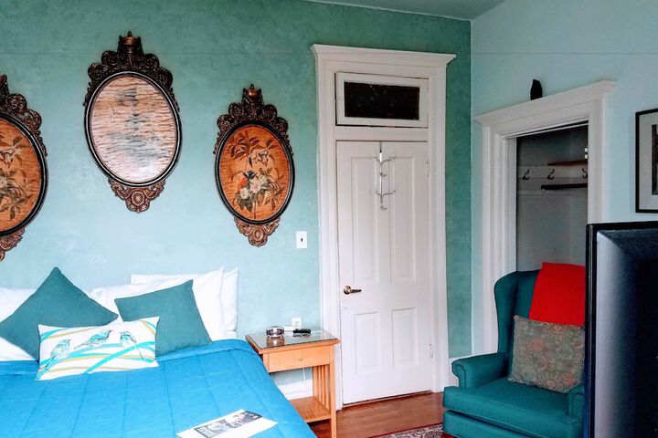 Room 9 of 53
