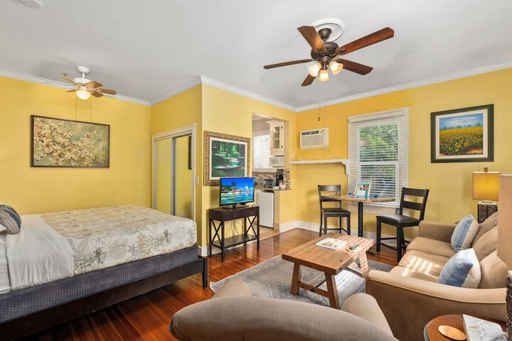 Room 41 of 286