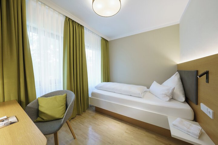 Room 19 of 50