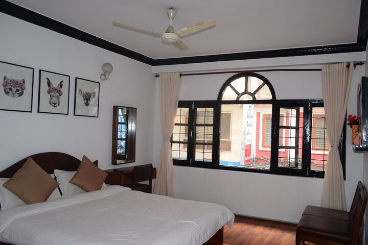 Room 7 of 37
