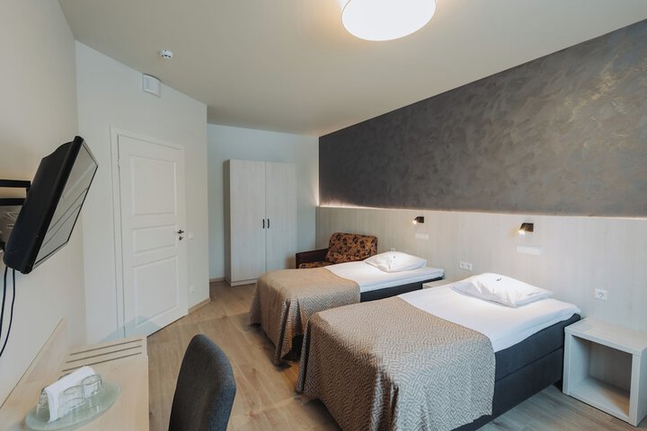 Room 14 of 79
