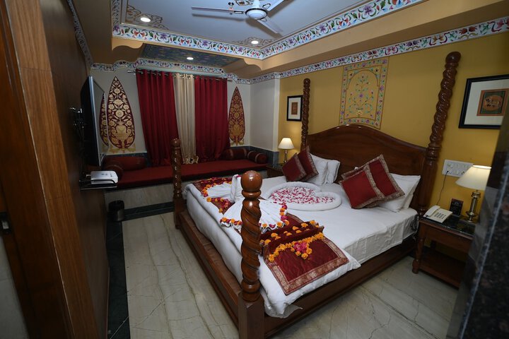 Room 6 of 39