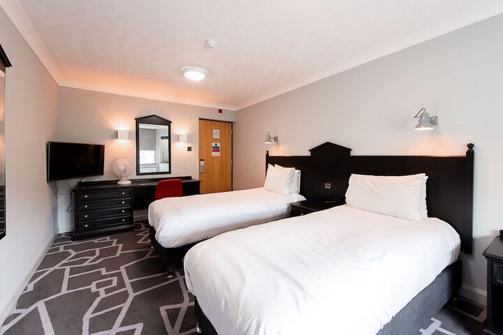 Room 19 of 61