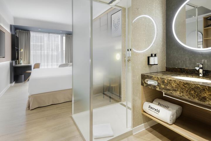 Room 42 of 92