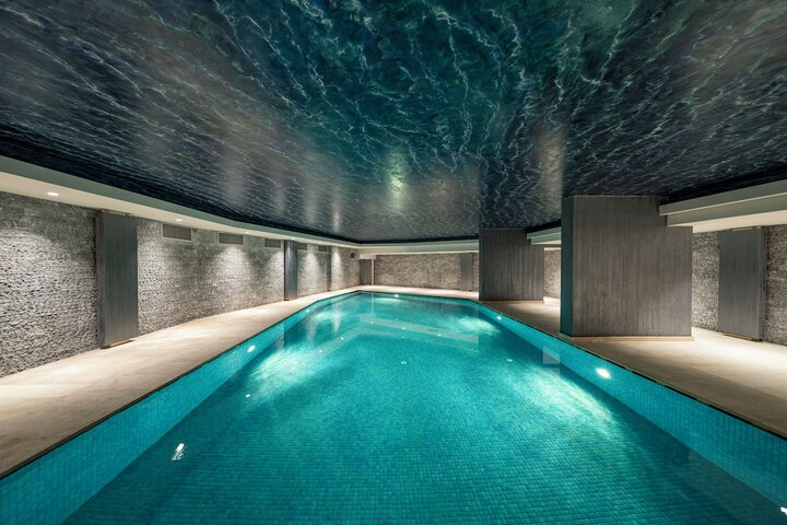 Pool 76 of 92