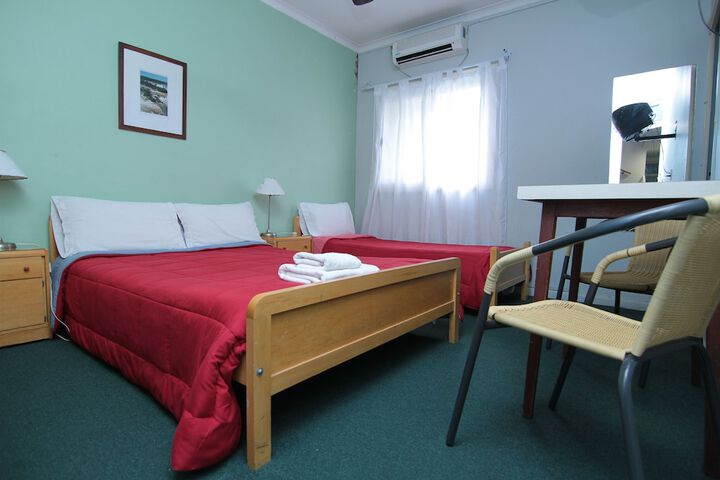 Room 7 of 27