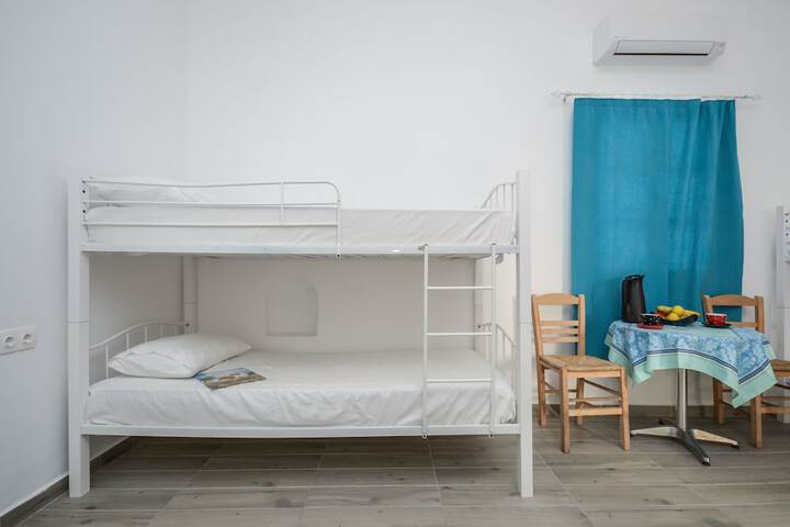 Room 16 of 42