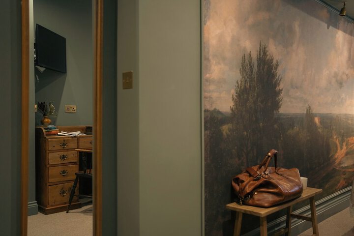 Room 76 of 123