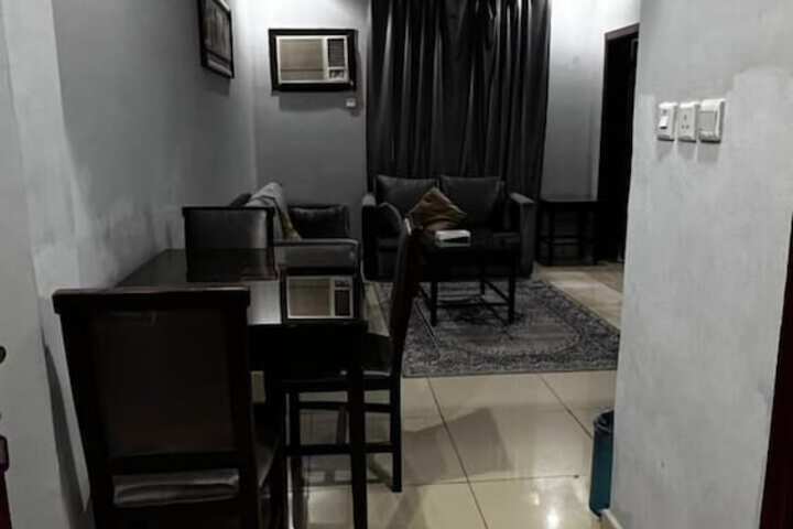 Room 14 of 117