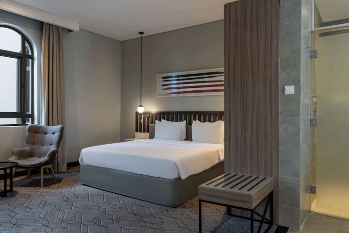 Room 36 of 193