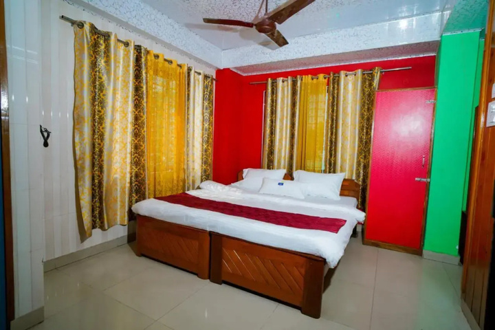 Room 5 of 14