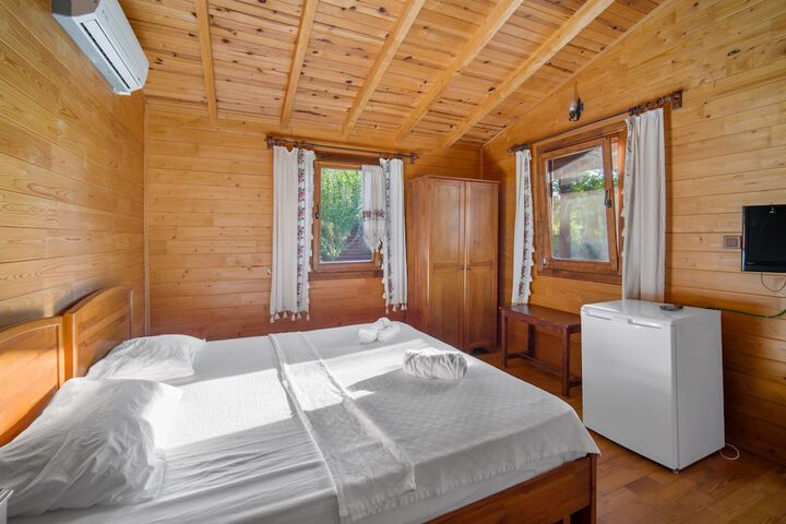 Room 5 of 31
