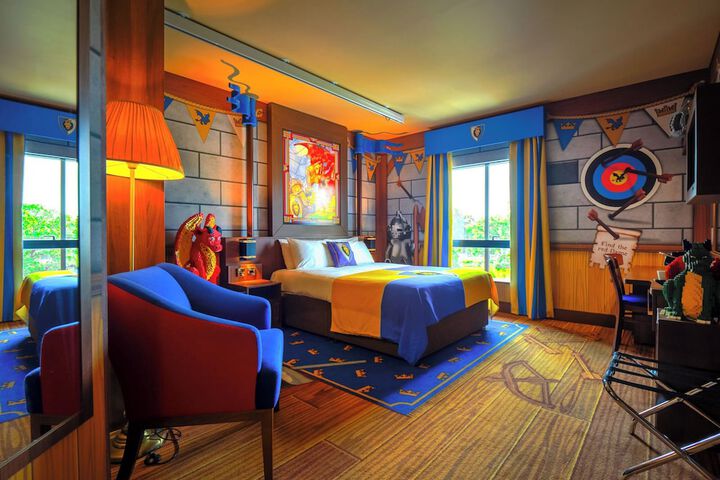 Room 46 of 83