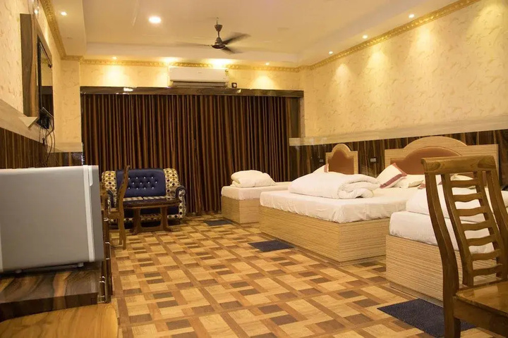 Room 6 of 21