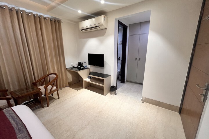 Room 30 of 78
