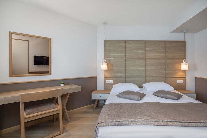 Room 25 of 149