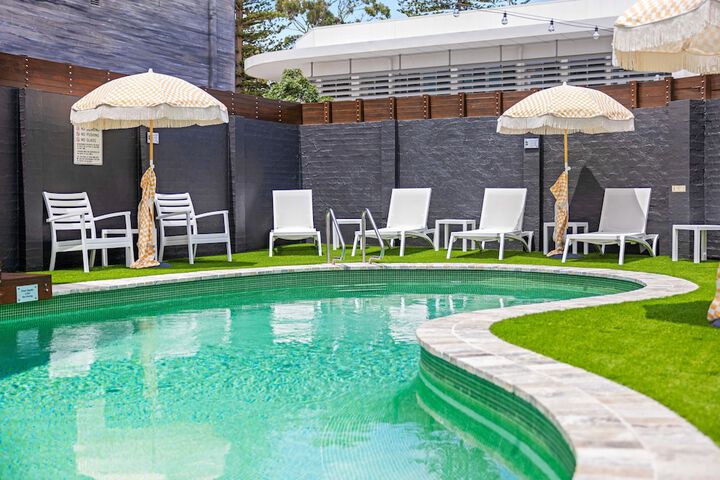 Pool 54 of 56