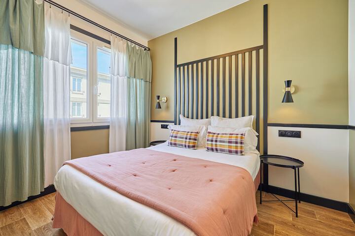 Room 15 of 36