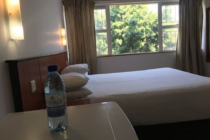 Room 5 of 26