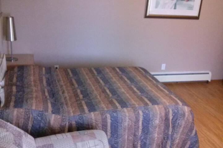 Room 25 of 49