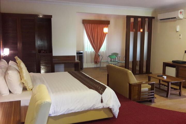 Room 17 of 51