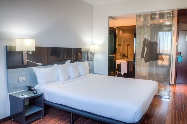 Room 14 of 48