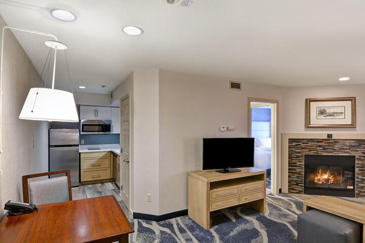 Room 9 of 40