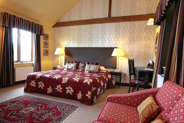 Room 2 of 42