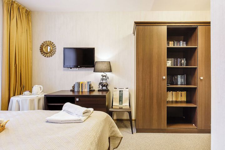 Room 45 of 113