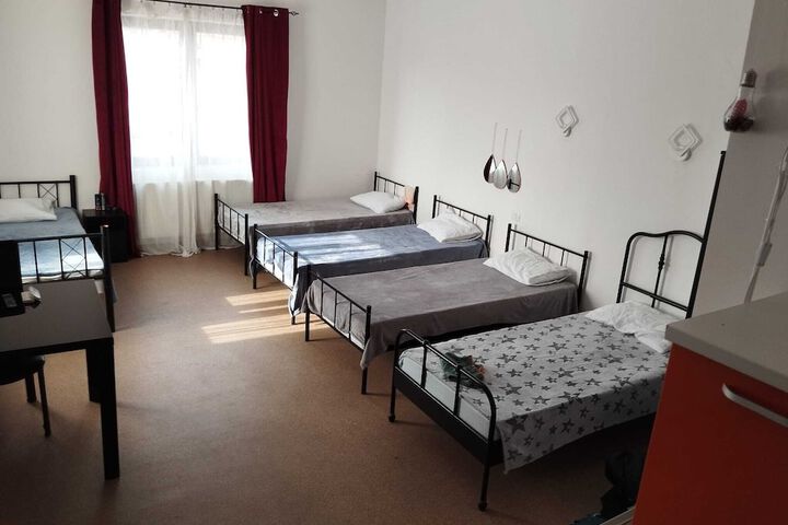 Room 15 of 30
