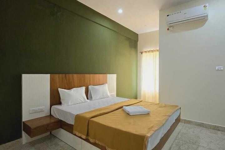 Room 3 of 36