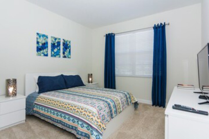 Room 73 of 85