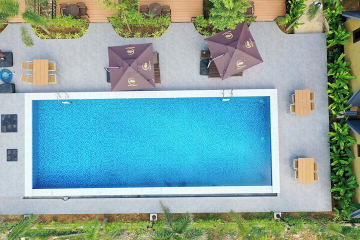 Hotel 47 of 49