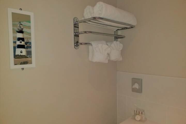Room 12 of 86