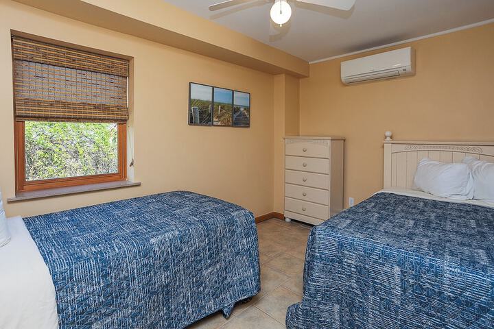 Room 21 of 130