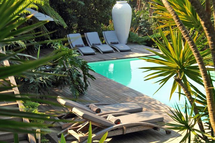 Pool 41 of 63