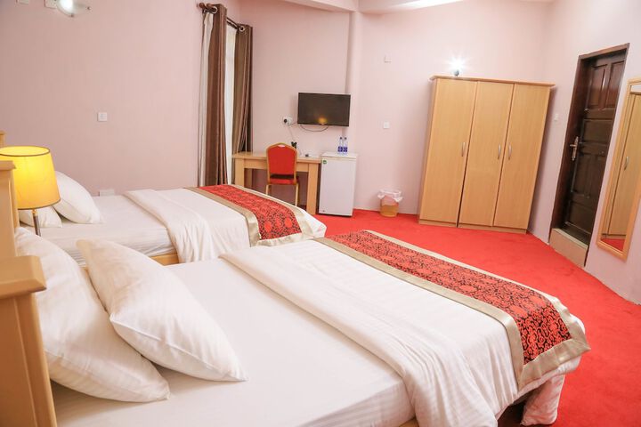 Room 28 of 51