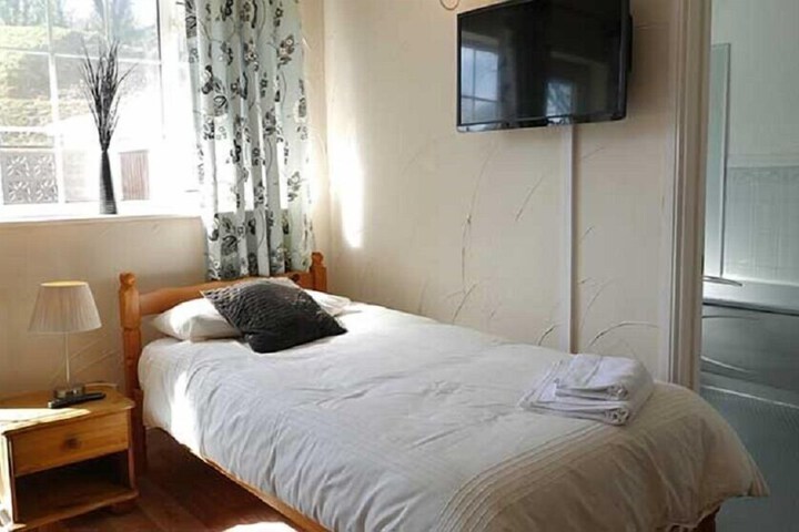 Room 7 of 35
