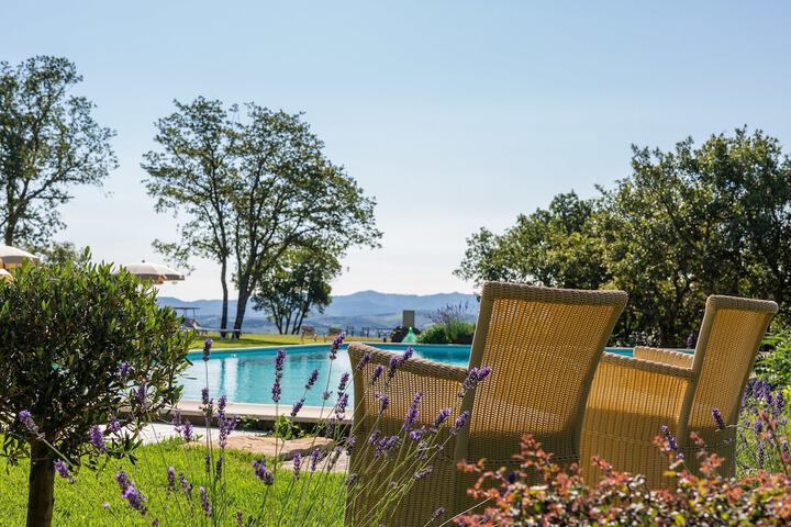 Pool 54 of 109