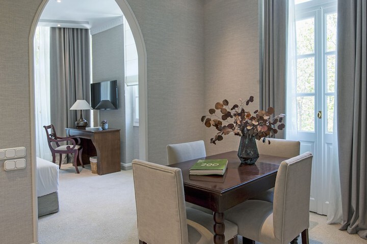 Room 15 of 29