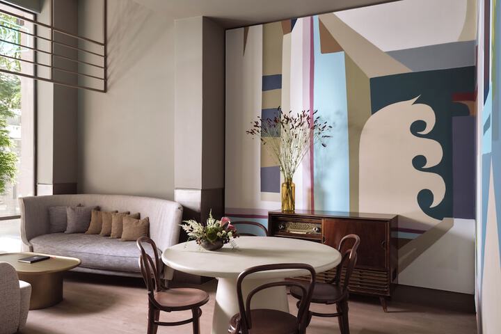 Guest Lobby
