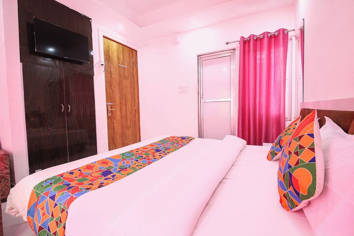 Room 19 of 32