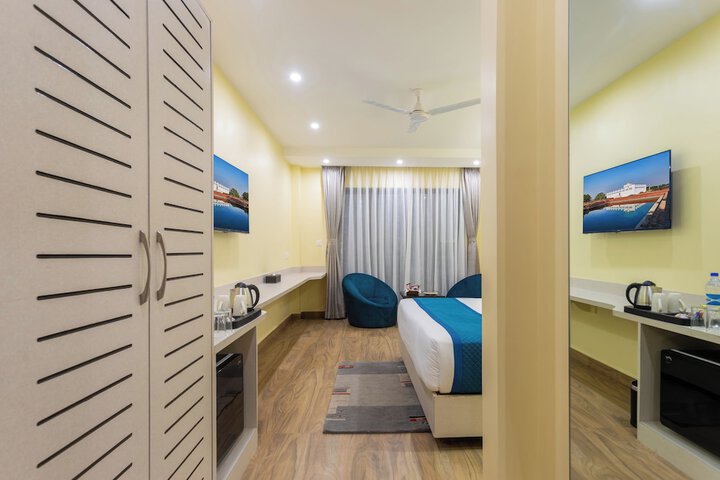 Room 10 of 43